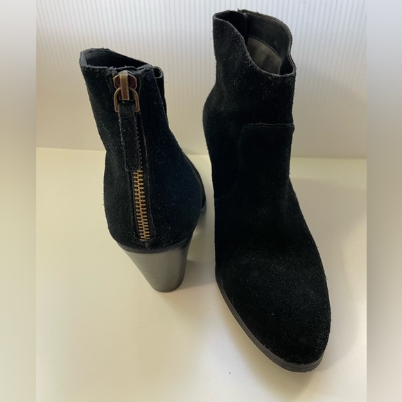 Black ankle boots/booties by Tesori - Picture 2 of 10